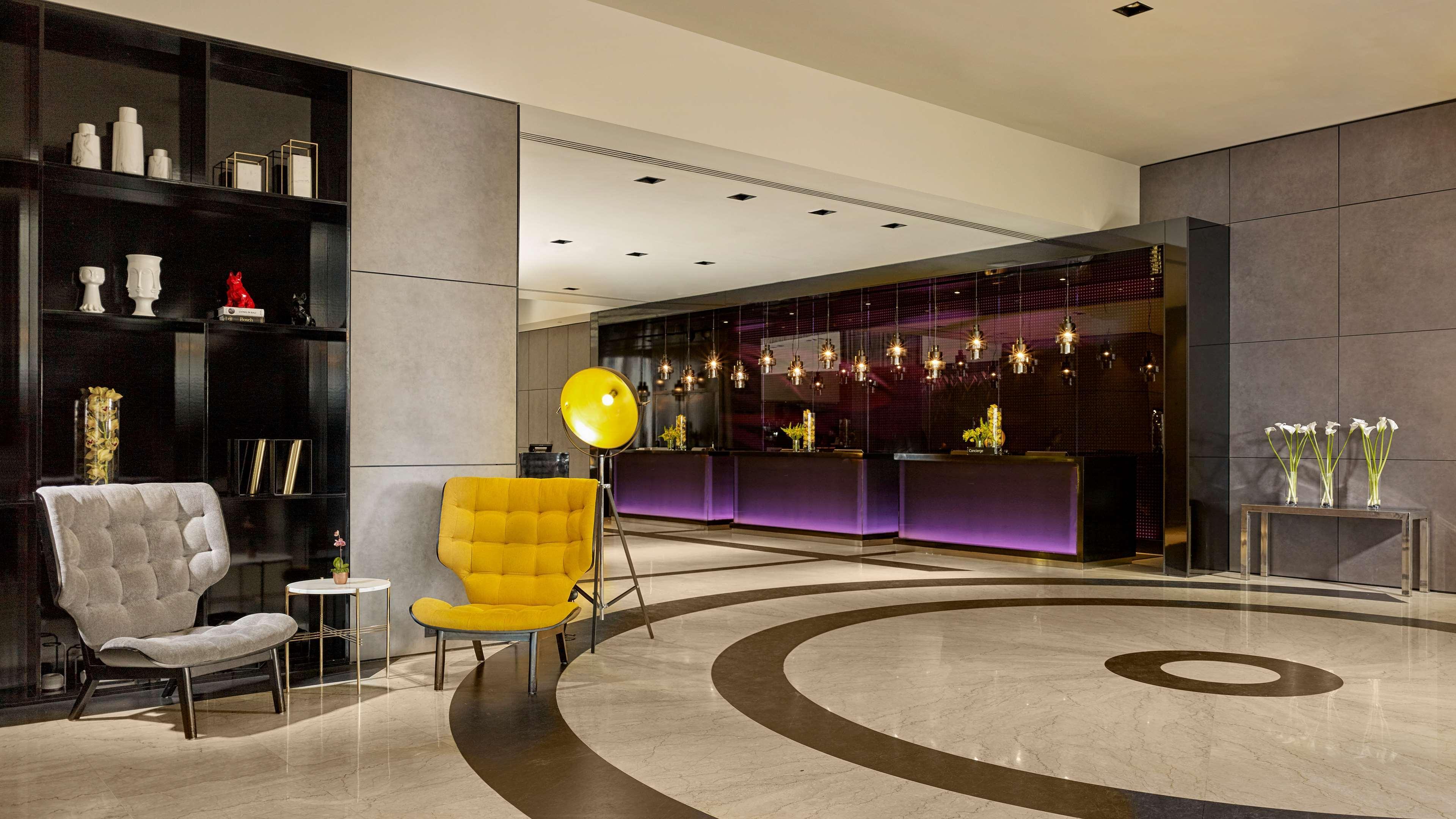 Hotel Park Plaza Victoria Londra Esterno foto
