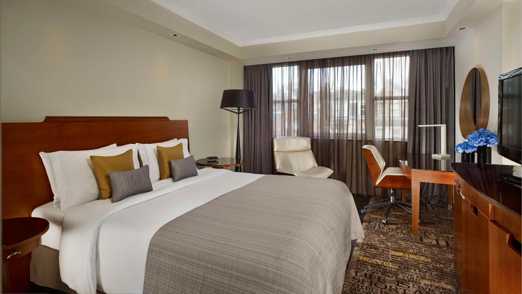 Hotel Park Plaza Victoria Londra Esterno foto